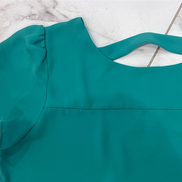 LOFT M Emerald green drapey lightweight blouse top back Vneck strap Spring - Picture 7 of 15